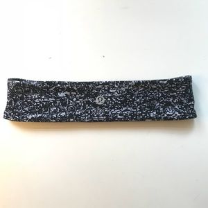 Lululemon Athletica Fly Away Tamer Headband